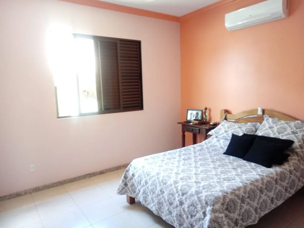 Casa, 4 quartos, 226 m² - Foto 8