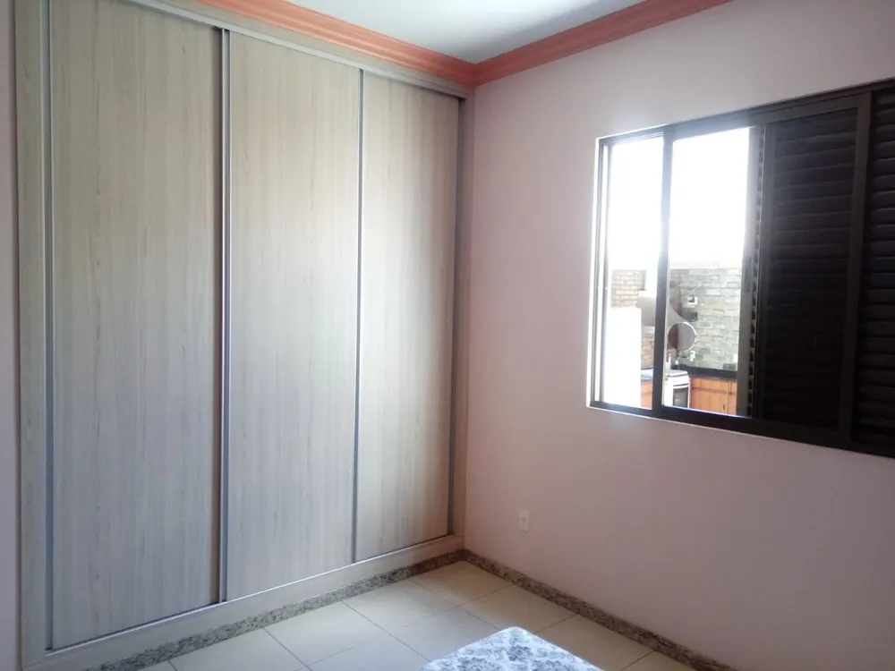 Casa, 4 quartos, 226 m² - Foto 6