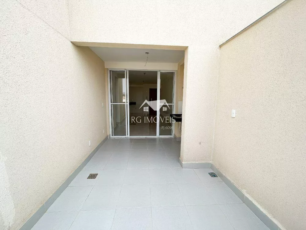 Apartamento à venda com 2 quartos, 67m² - Foto 7