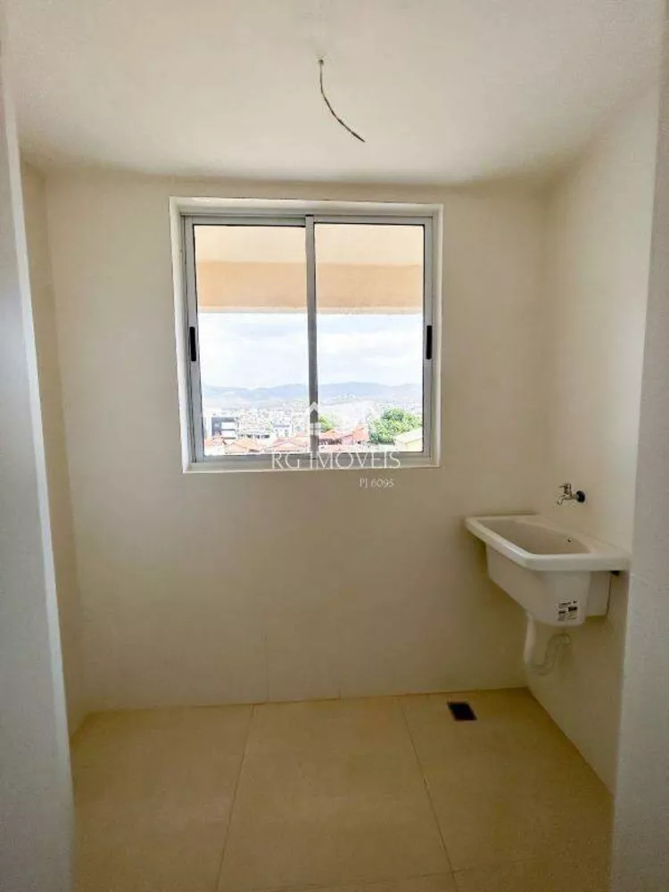 Apartamento à venda com 2 quartos, 67m² - Foto 11