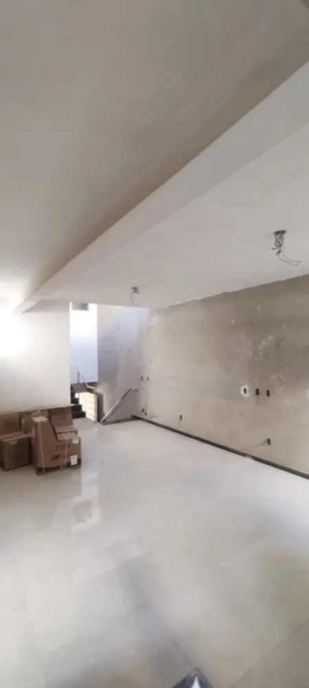 Casa, 3 quartos, 146 m² - Foto 2