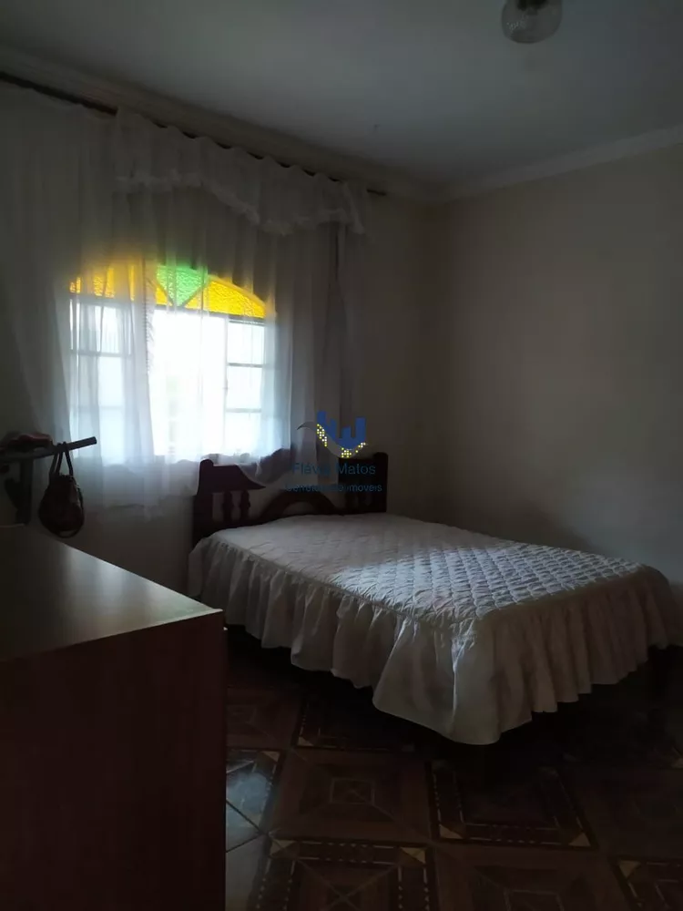 Casa à venda com 5 quartos, 240m² - Foto 6