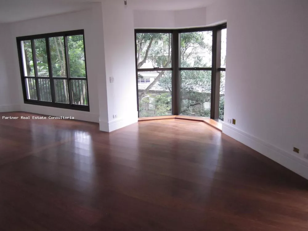 Apartamento à venda com 3 quartos, 210m² - Foto 7