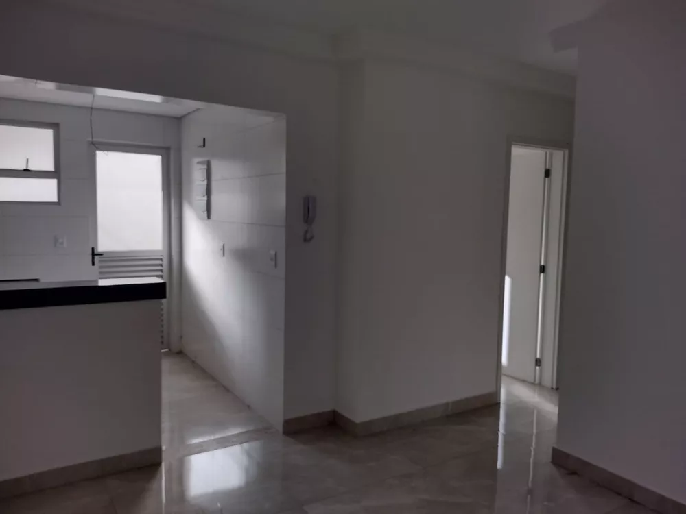 Apartamento à venda com 3 quartos - Foto 4