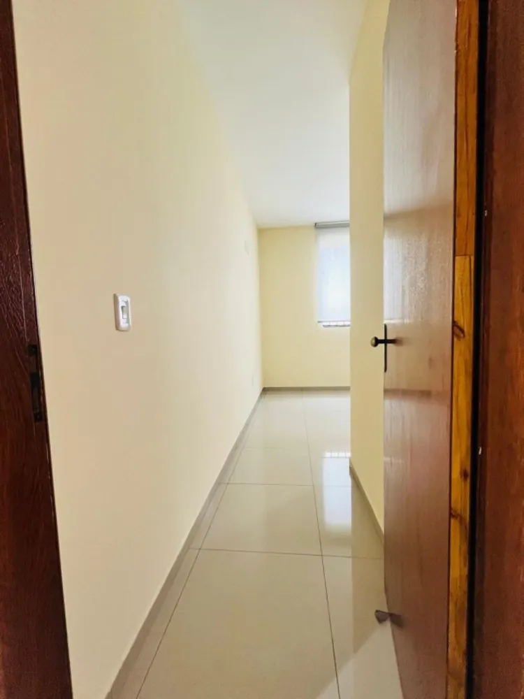 Casa, 3 quartos, 180 m² - Foto 1