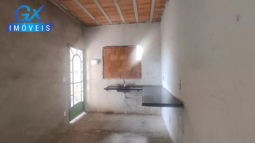 Casa à venda com 4 quartos, 200m² - Foto 8