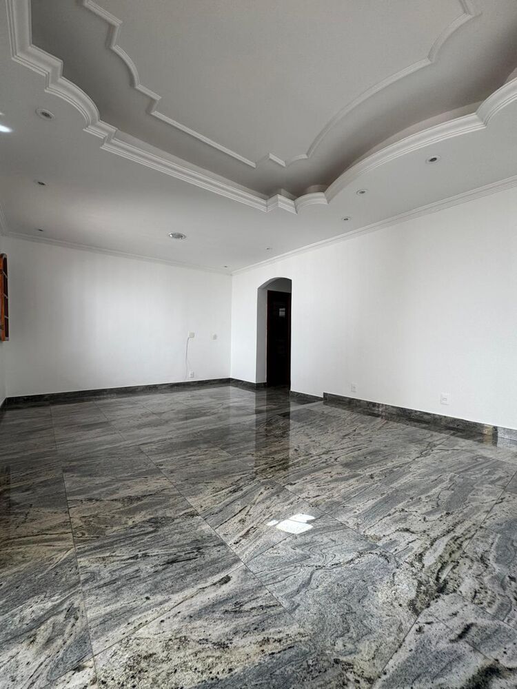 Casa à venda com 3 quartos, 100m² - Foto 2