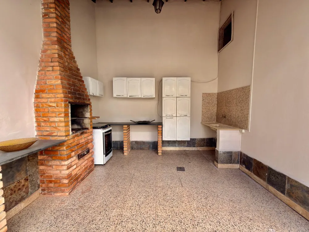 Casa, 4 quartos, 240 m² - Foto 3