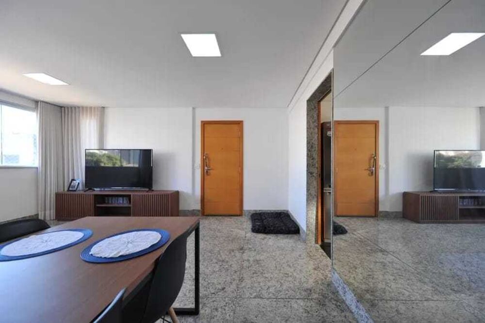 Apartamento à venda com 3 quartos, 90m² - Foto 1