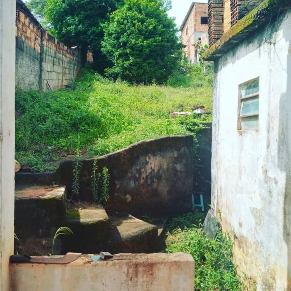 Casa à venda com 3 quartos, 100m² - Foto 2