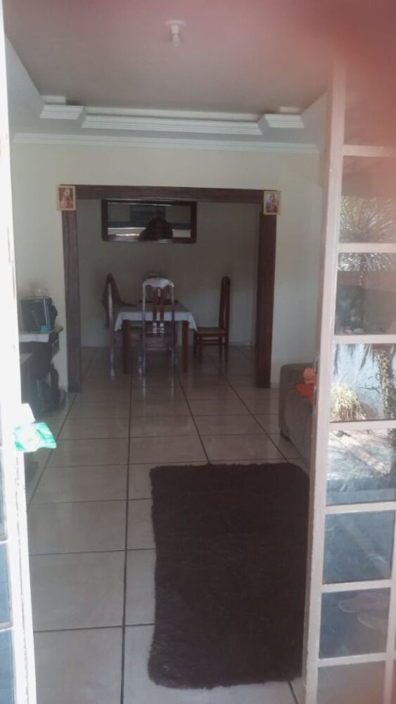 Casa à venda com 3 quartos, 100m² - Foto 4