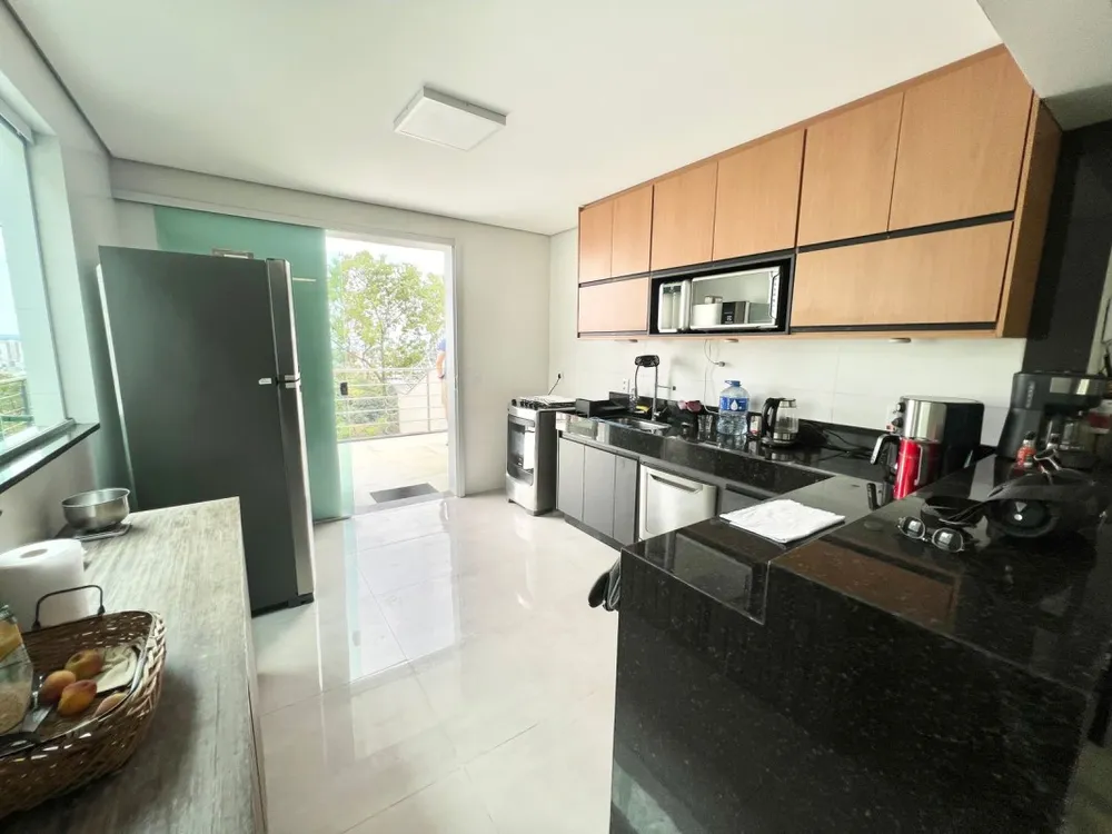 Casa, 3 quartos, 230 m² - Foto 6