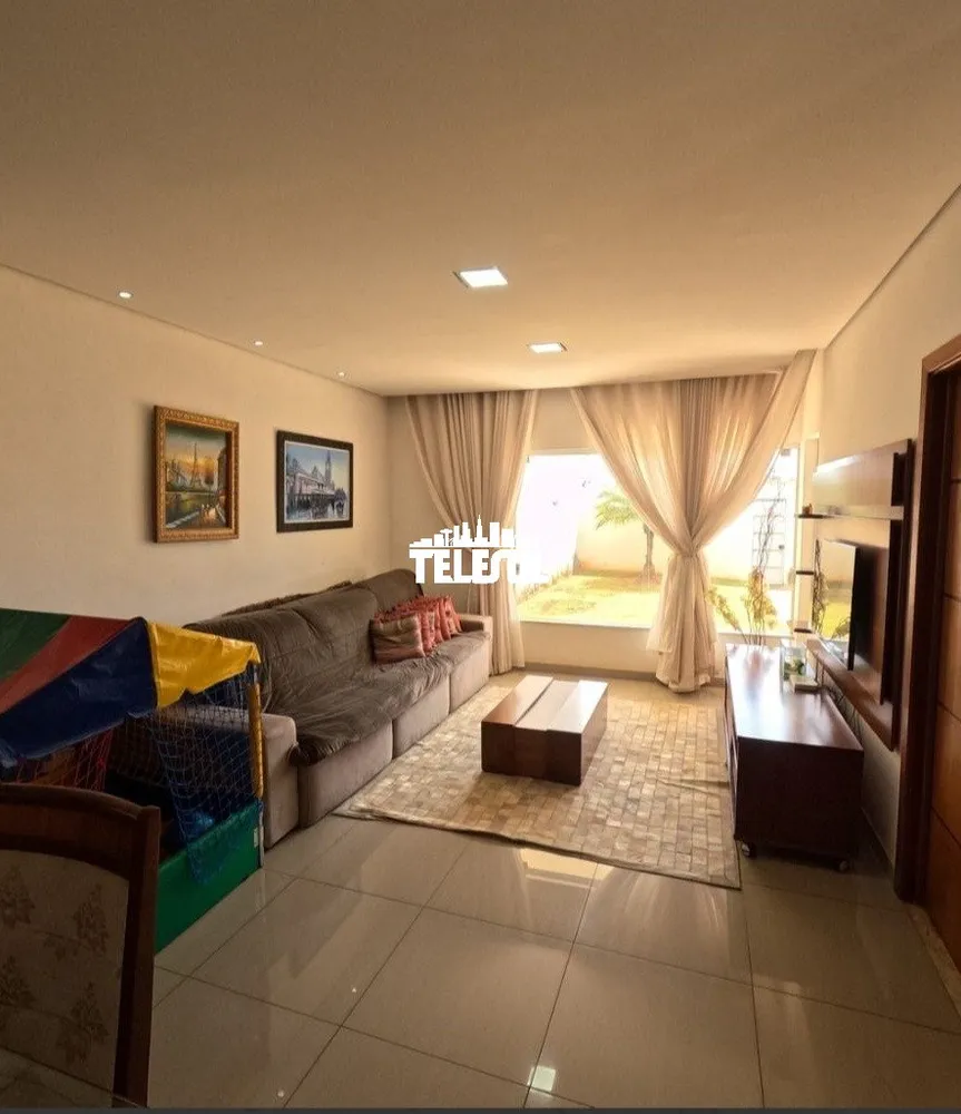 Casa, 3 quartos, 186 m² - Foto 1