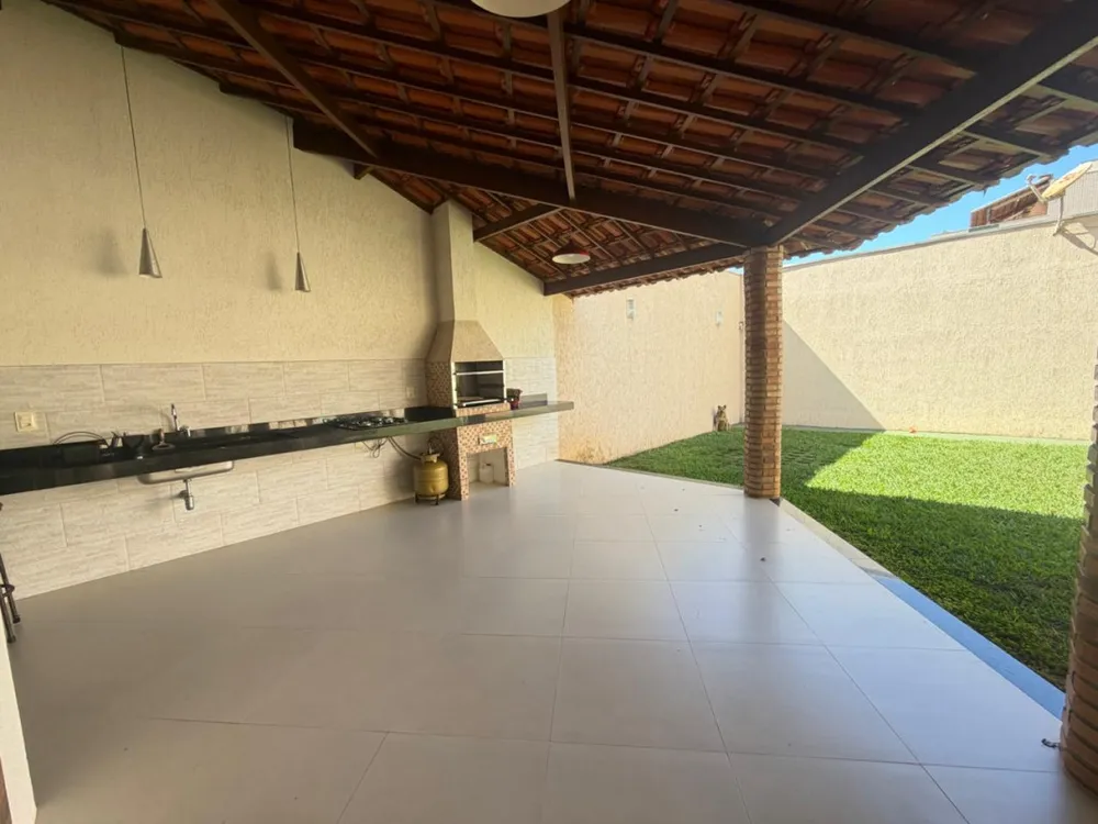 Casa, 3 quartos, 200 m² - Foto 1