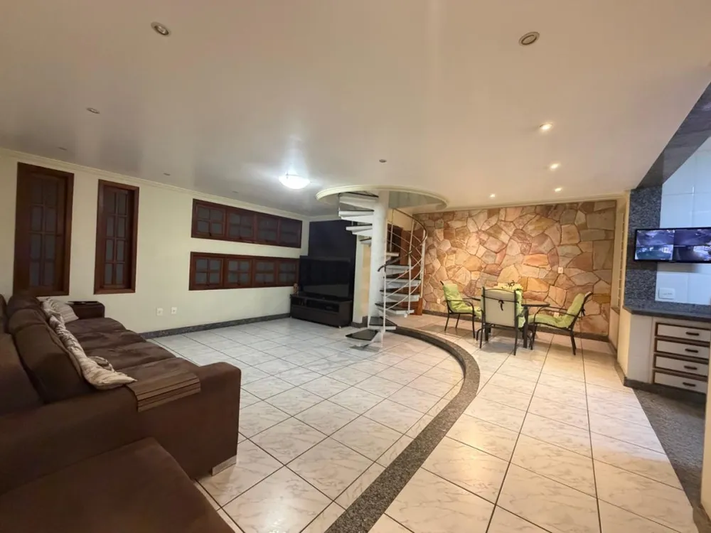 Casa, 3 quartos, 200 m² - Foto 9