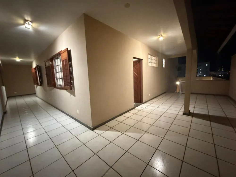 Casa, 3 quartos, 200 m² - Foto 11