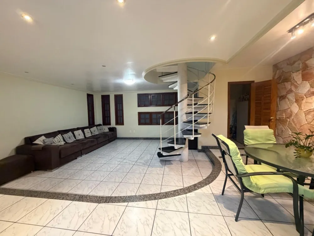 Casa, 3 quartos, 200 m² - Foto 12