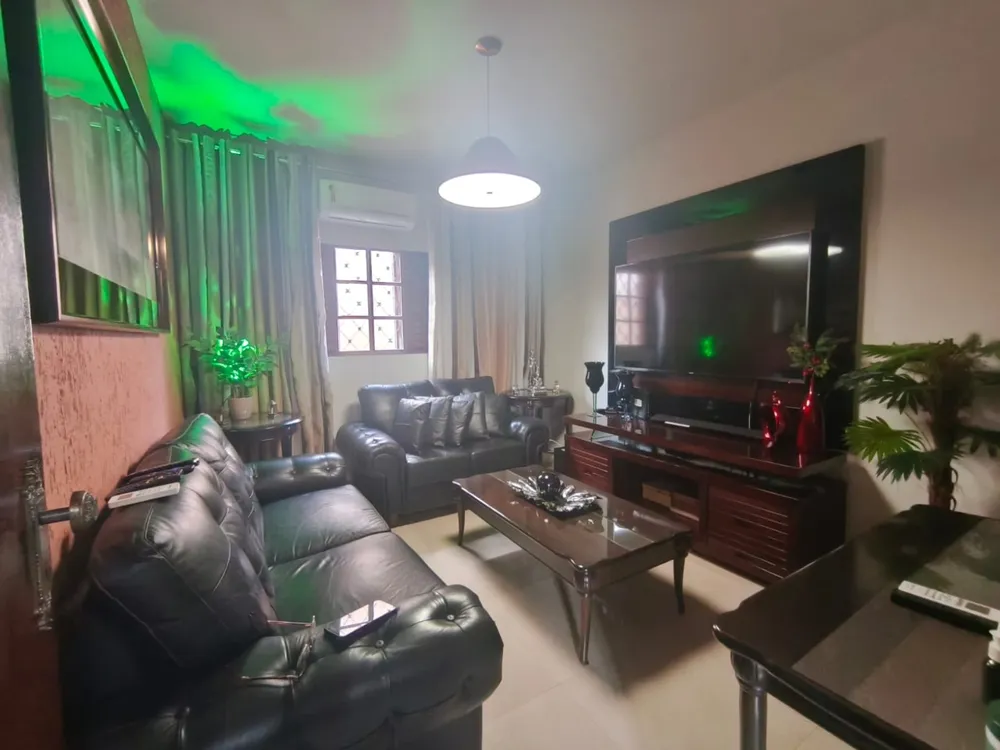 Casa, 3 quartos, 240 m² - Foto 8