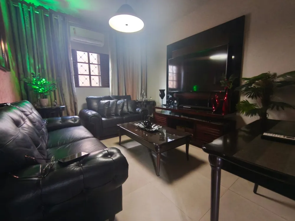 Casa, 3 quartos, 240 m² - Foto 6