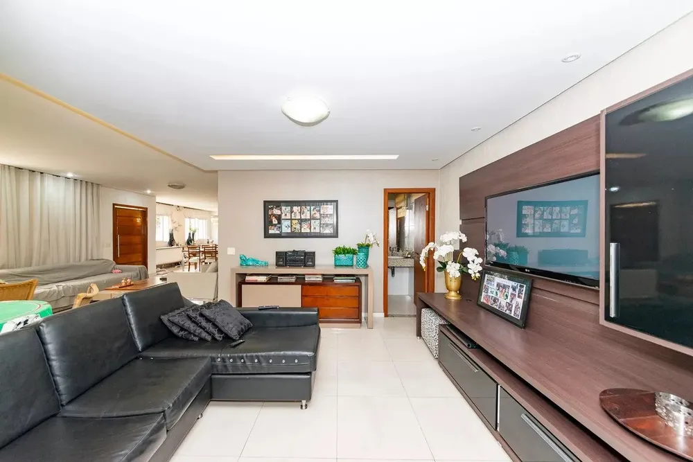 Casa, 4 quartos, 267 m² - Foto 4