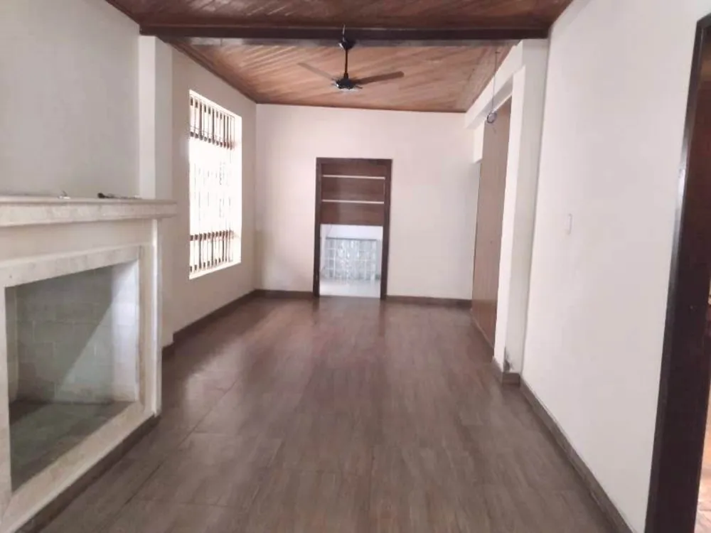 Casa, 4 quartos, 36 m² - Foto 1