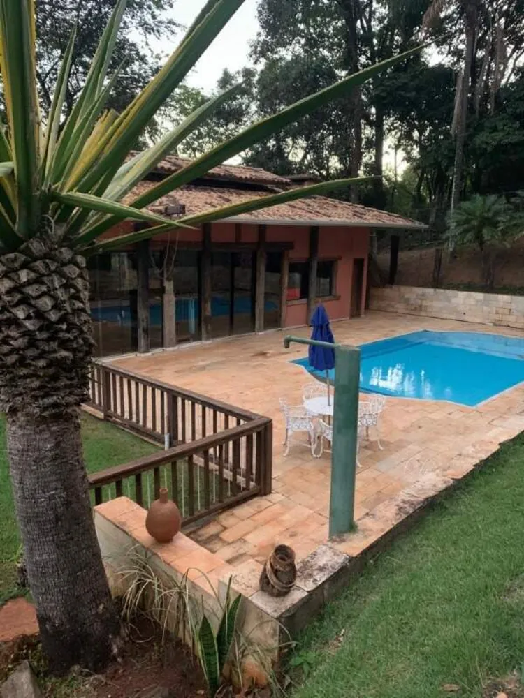 Casa, 6 quartos, 600 m² - Foto 1