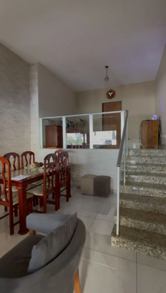 Casa, 4 quartos, 210 m² - Foto 3
