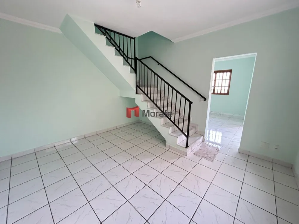 Casa, 3 quartos, 200 m² - Foto 2
