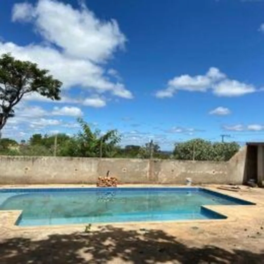 Chácara, 4 quartos, 1300 m² - Foto 1