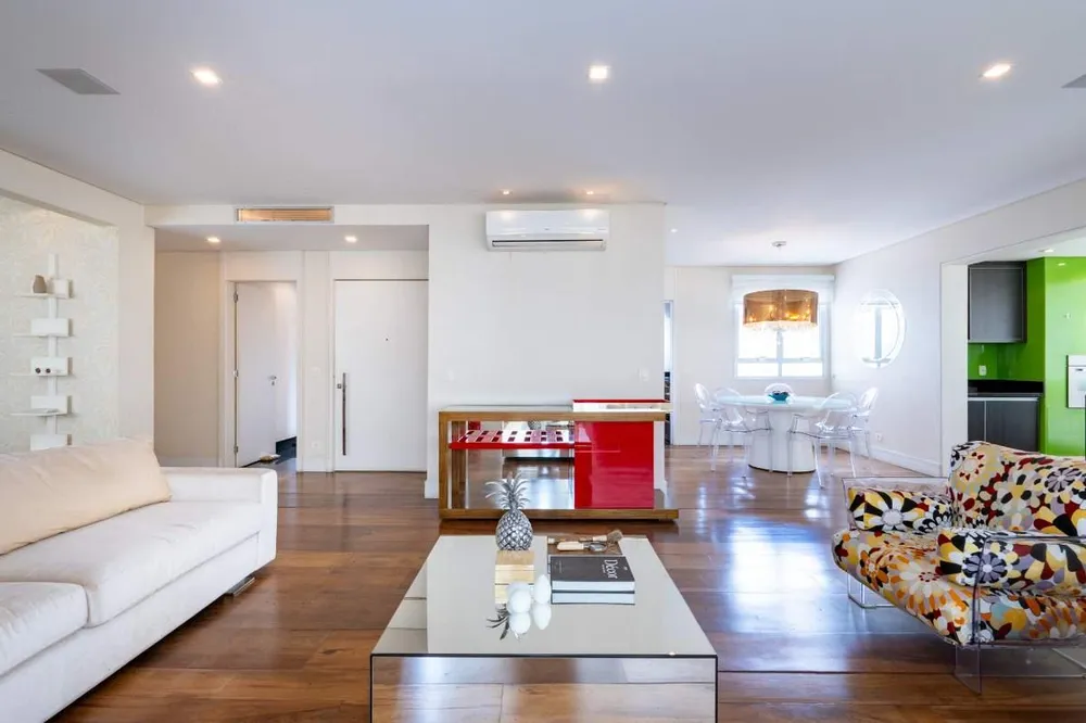 Apartamento, 3 quartos, 1200 m² - Foto 2
