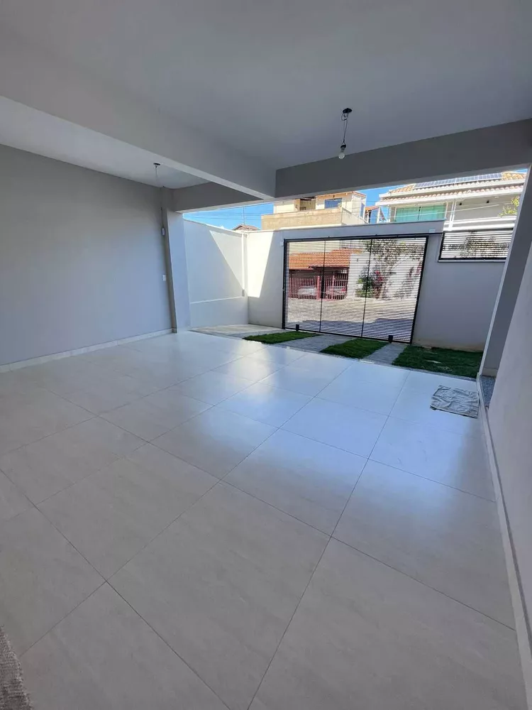 Casa à venda com 3 quartos, 180m² - Foto 4