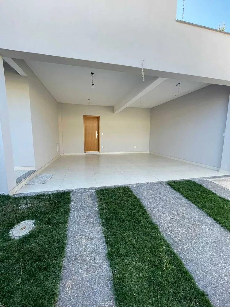 Casa à venda com 3 quartos, 180m² - Foto 3