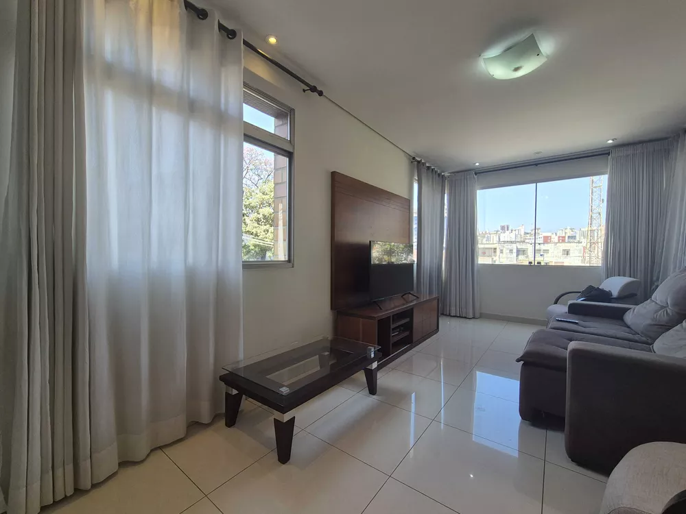 Apartamento à venda com 4 quartos, 140m² - Foto 2