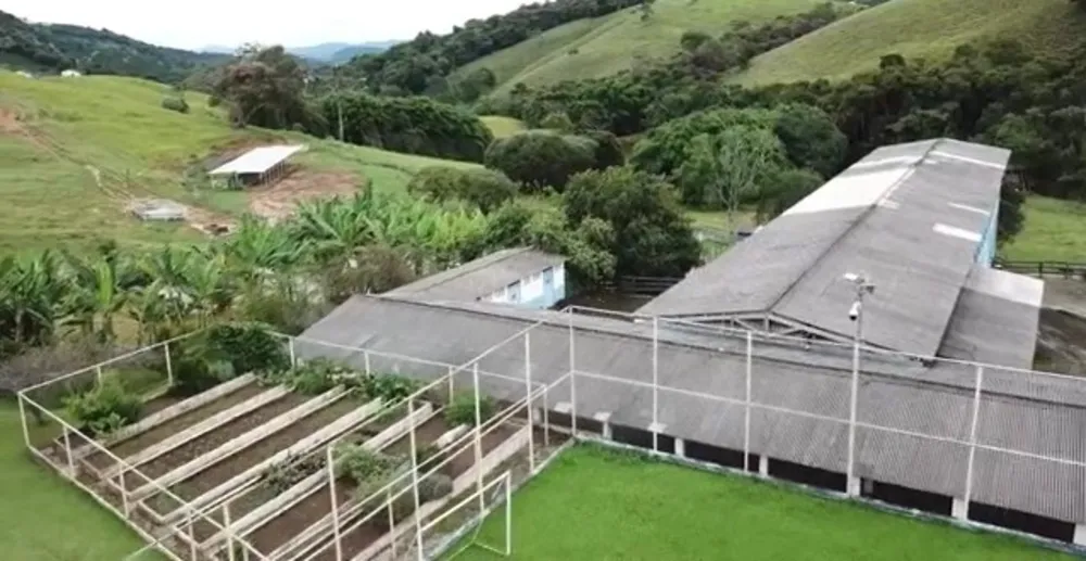 Chácara, 1 quarto, 140 hectares - Foto 2