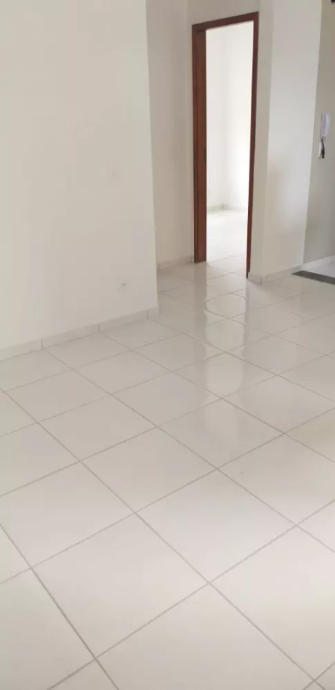 Apartamento à venda com 2 quartos, 46m² - Foto 2