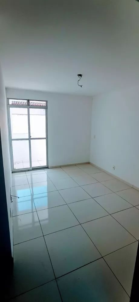 Apartamento à venda com 2 quartos, 50m² - Foto 2