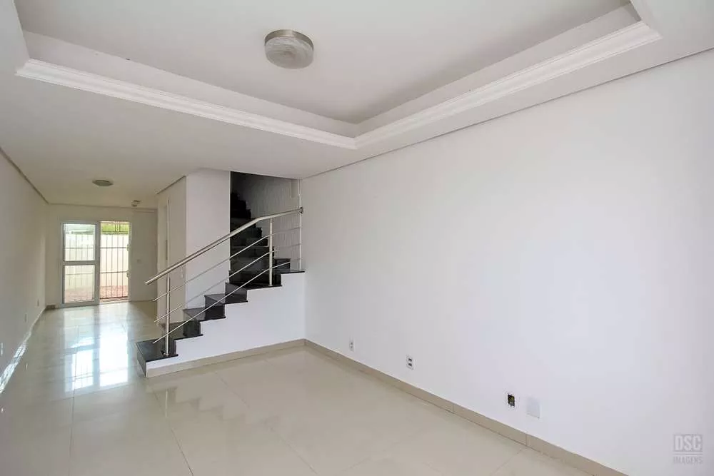 Casa à venda com 2 quartos, 87m² - Foto 5