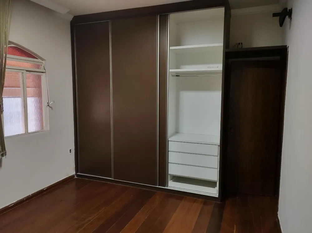 Casa, 3 quartos, 230 m² - Foto 8