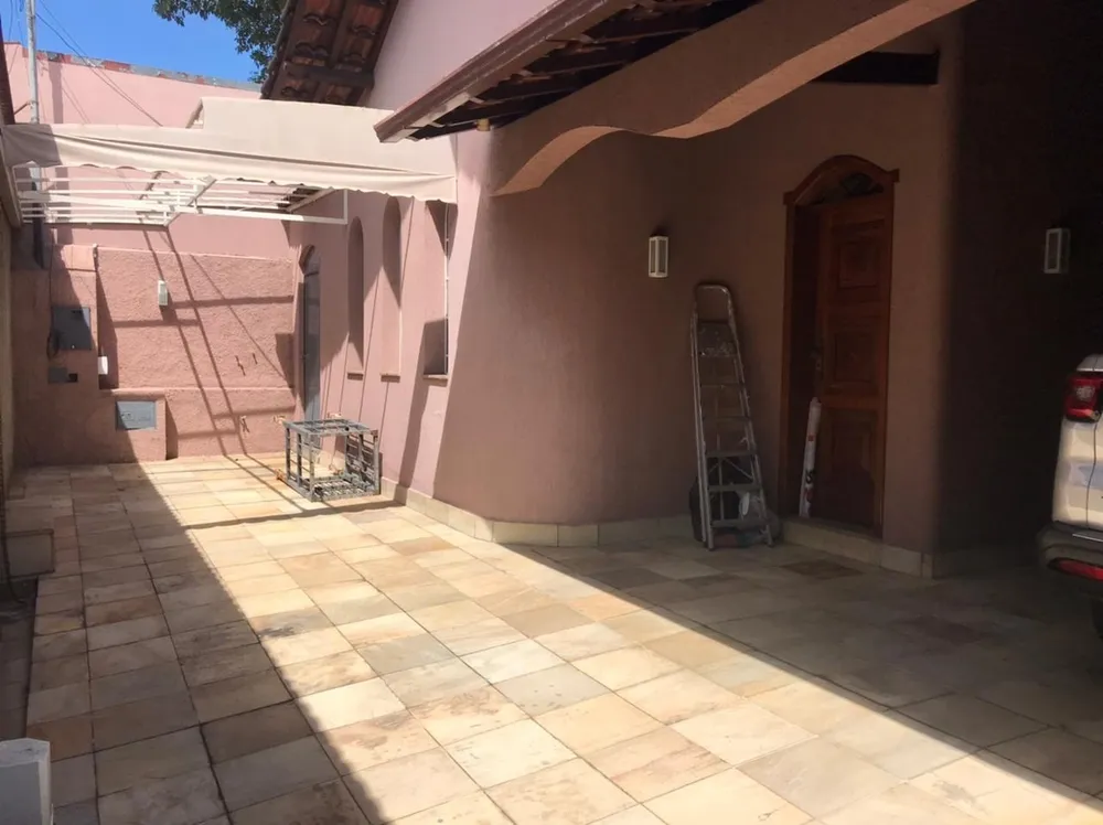 Casa, 3 quartos, 230 m² - Foto 1