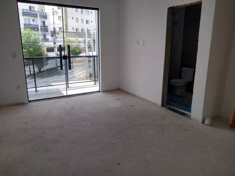 Casa à venda com 3 quartos, 110m² - Foto 9