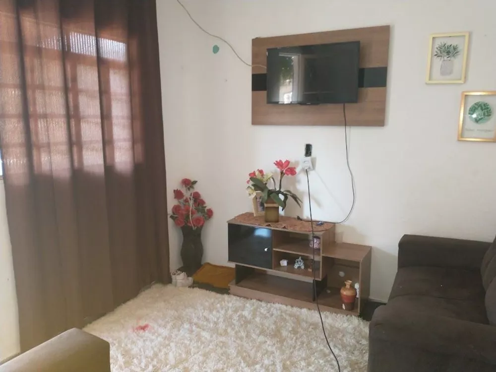 Casa à venda com 3 quartos, 300m² - Foto 3