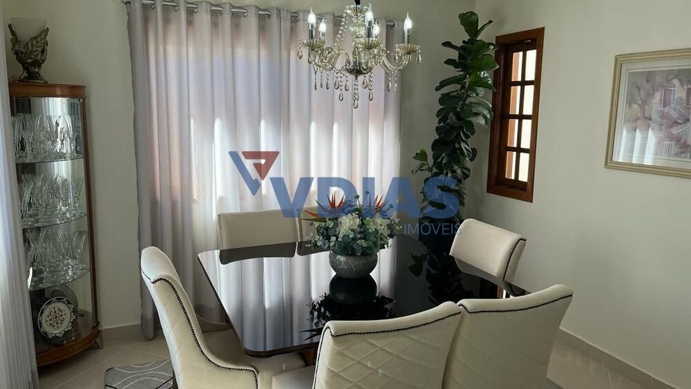 Casa à venda com 3 quartos, 264m² - Foto 15
