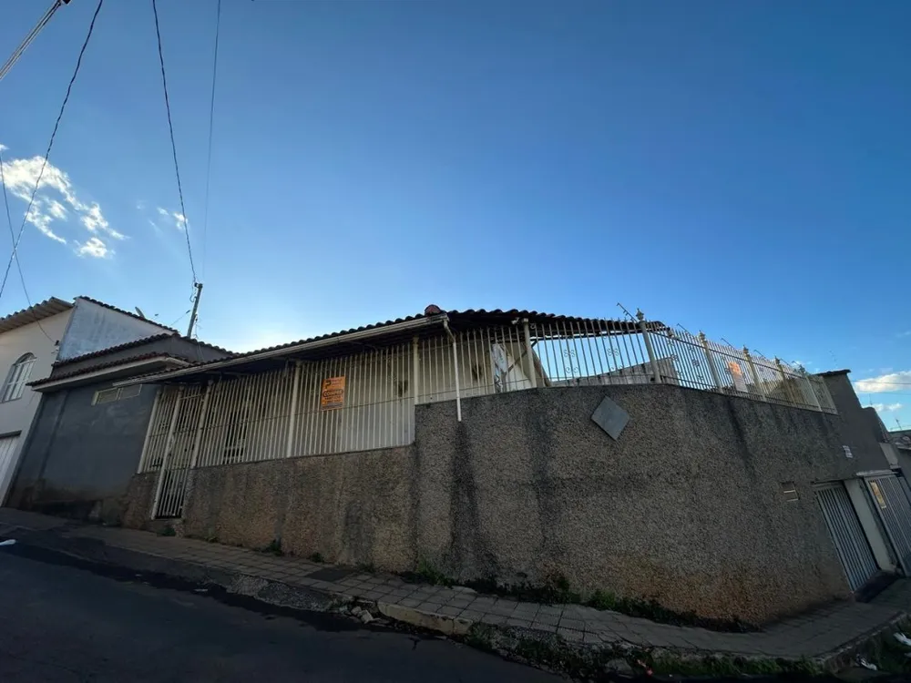 Casa, 3 quartos, 190 m² - Foto 1