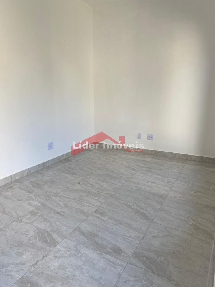 Casa para alugar com 3 quartos, 90m² - Foto 1