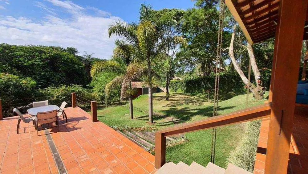 Casa de Condomínio à venda com 4 quartos, 450m² - Foto 2