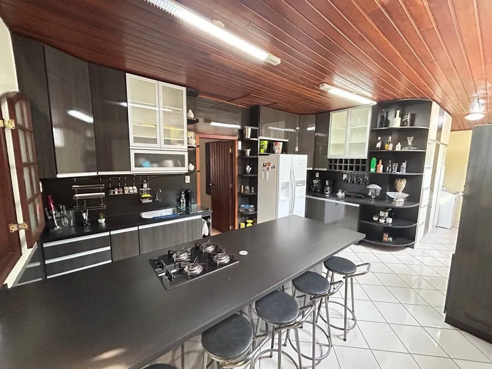 Casa, 3 quartos, 280 m² - Foto 9