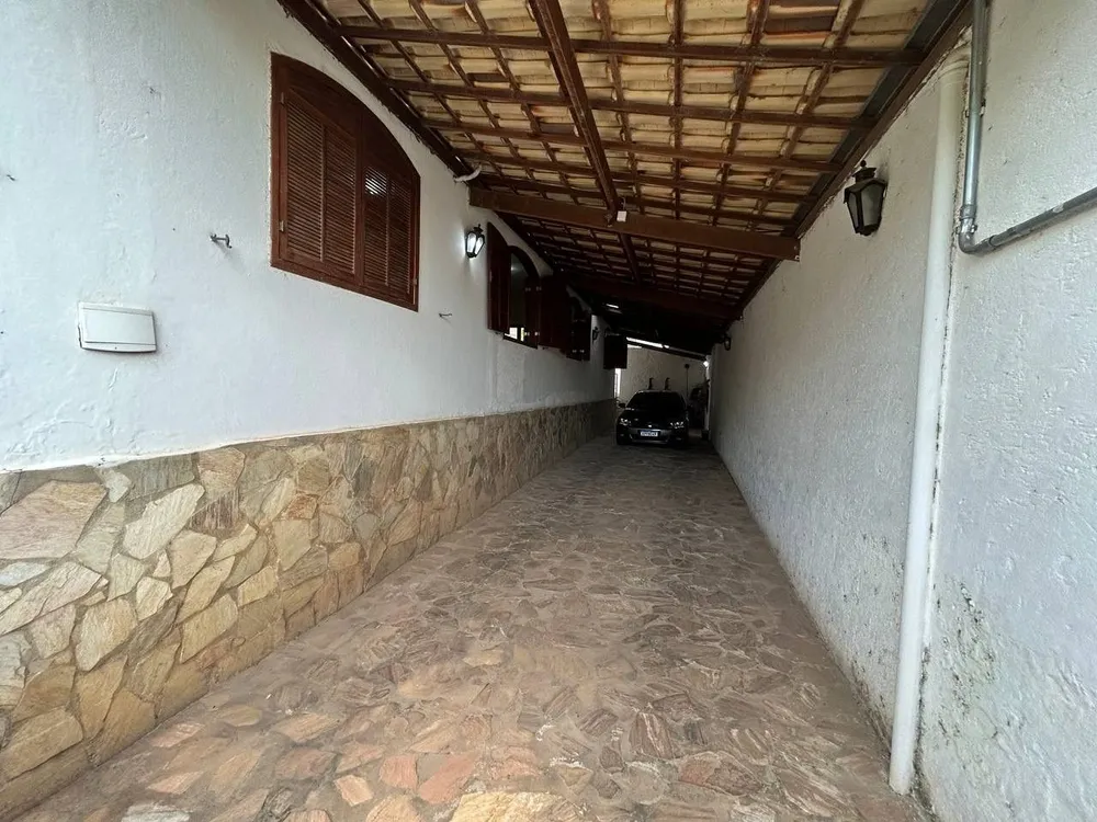 Casa, 3 quartos, 280 m² - Foto 2