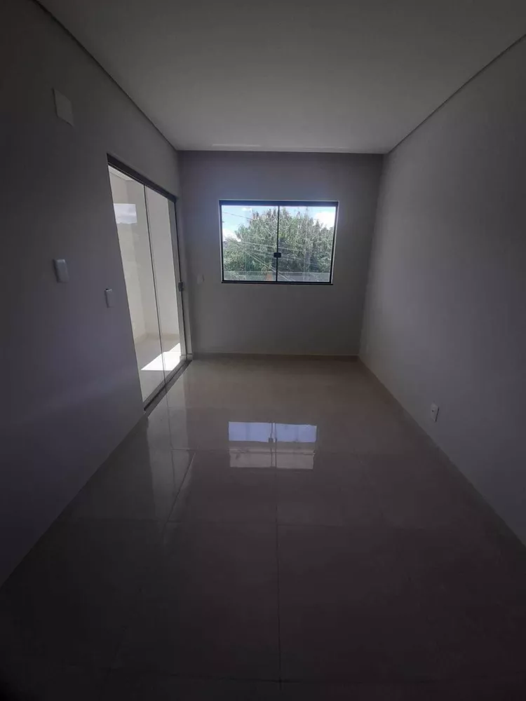 Casa à venda com 3 quartos, 80m² - Foto 9