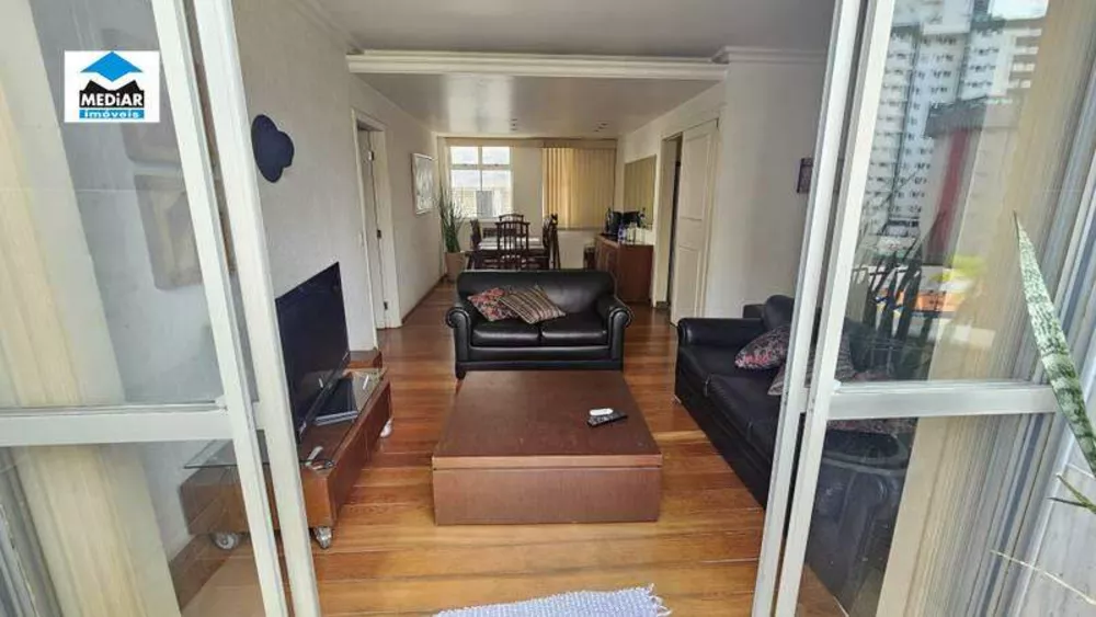 Apartamento à venda com 3 quartos, 120m² - Foto 7