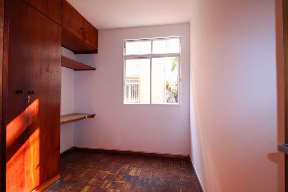 Apartamento à venda com 3 quartos, 75m² - Foto 10